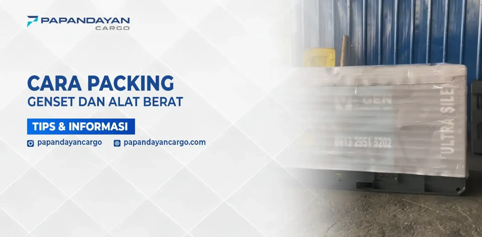 Genset besar dibungkus wrap sebagai contoh proses packing mesin berat sebelum dikirim.