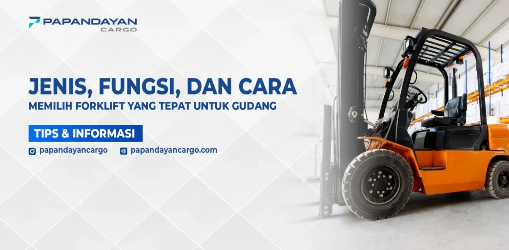 Forklift di dalam gudang sebagai ilustrasi cara memilih forklift untuk gudang berdasarkan kapasitas, ukuran, dan kondisi area kerja.