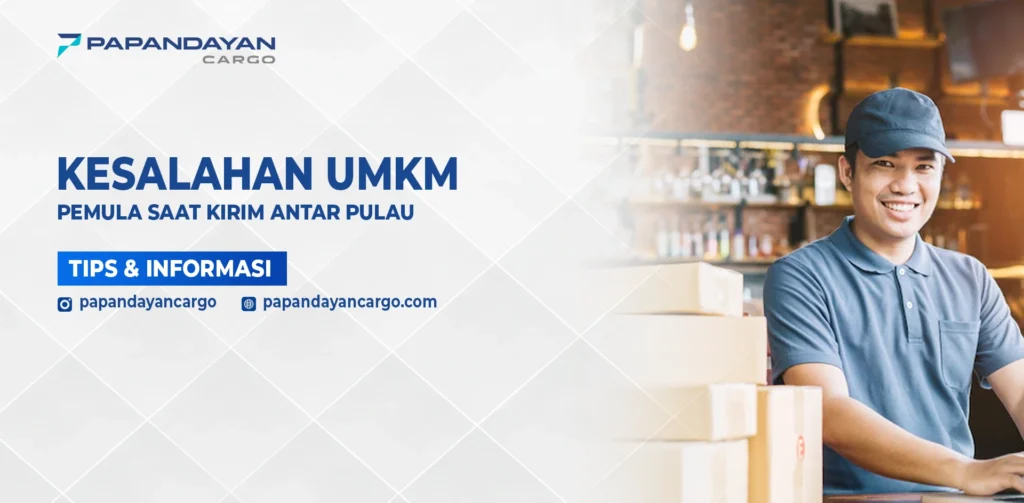 Pelaku UMKM pemula menyiapkan paket pengiriman di toko dengan beberapa kardus sebelum dikirim antar pulau.