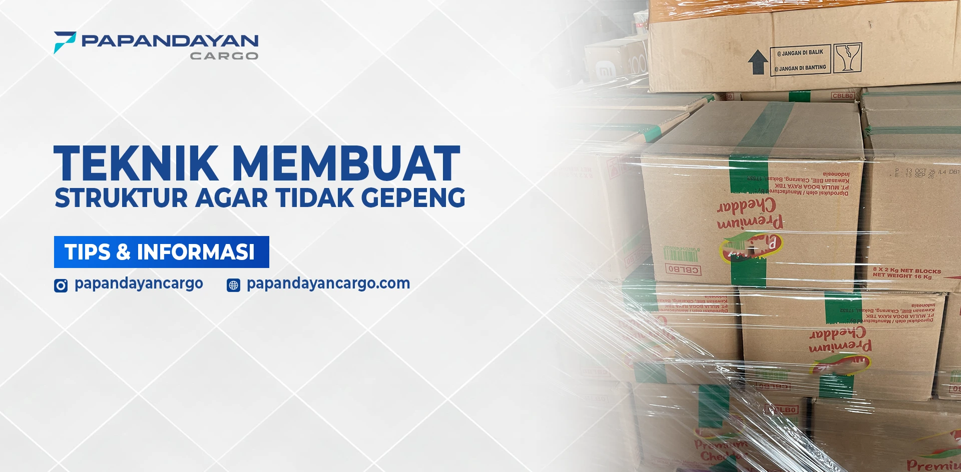 Penyusunan kardus berlapis dan wrapping rapat sebagai contoh teknik membuat struktur agar tidak gepeng saat pengiriman cargo.