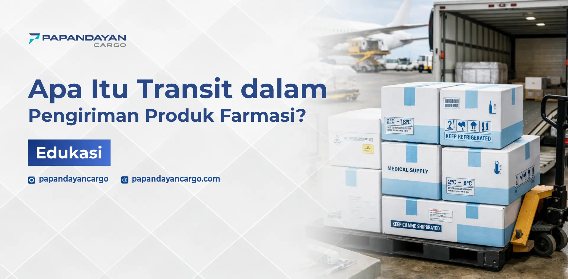 Ilustrasi transit dalam pengiriman produk farmasi dengan kemasan cold chain di area bandara dan pergudangan logistik.