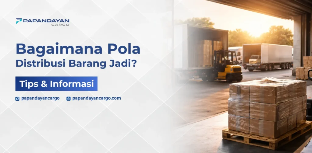 Distribusi barang jadi dari gudang ke armada truk menggunakan pallet, siap dikirim ke berbagai tujuan distribusi.