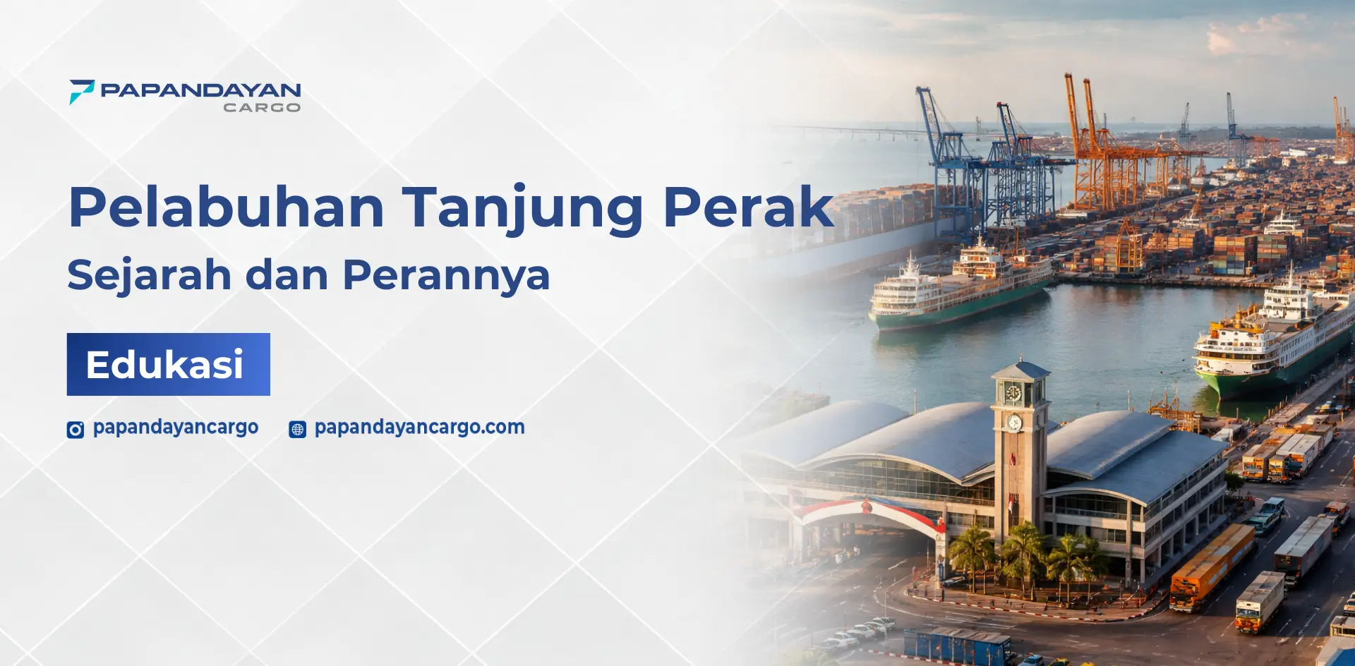 Pelabuhan Tanjung Perak adalah pelabuhan utama Surabaya yang berperan penting dalam distribusi logistik dan arus barang nasional.