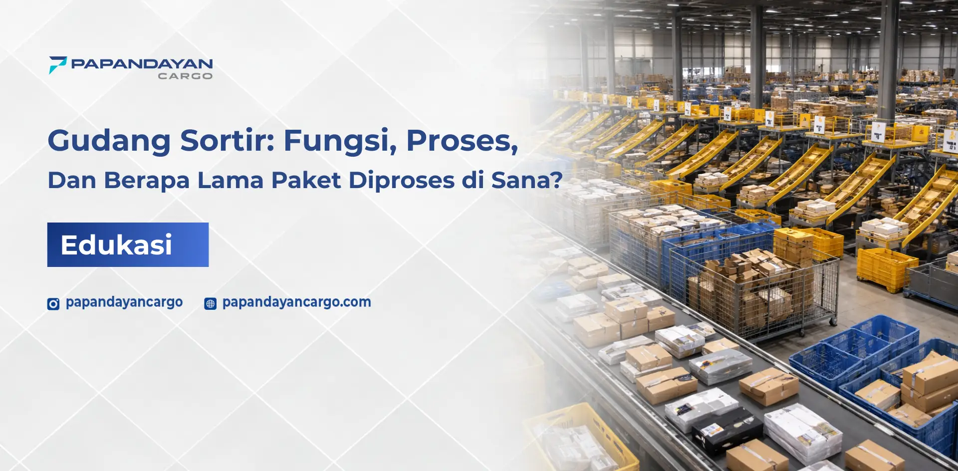 Gudang sortir dengan sistem conveyor yang memisahkan paket sebelum dikirim ke berbagai tujuan distribusi