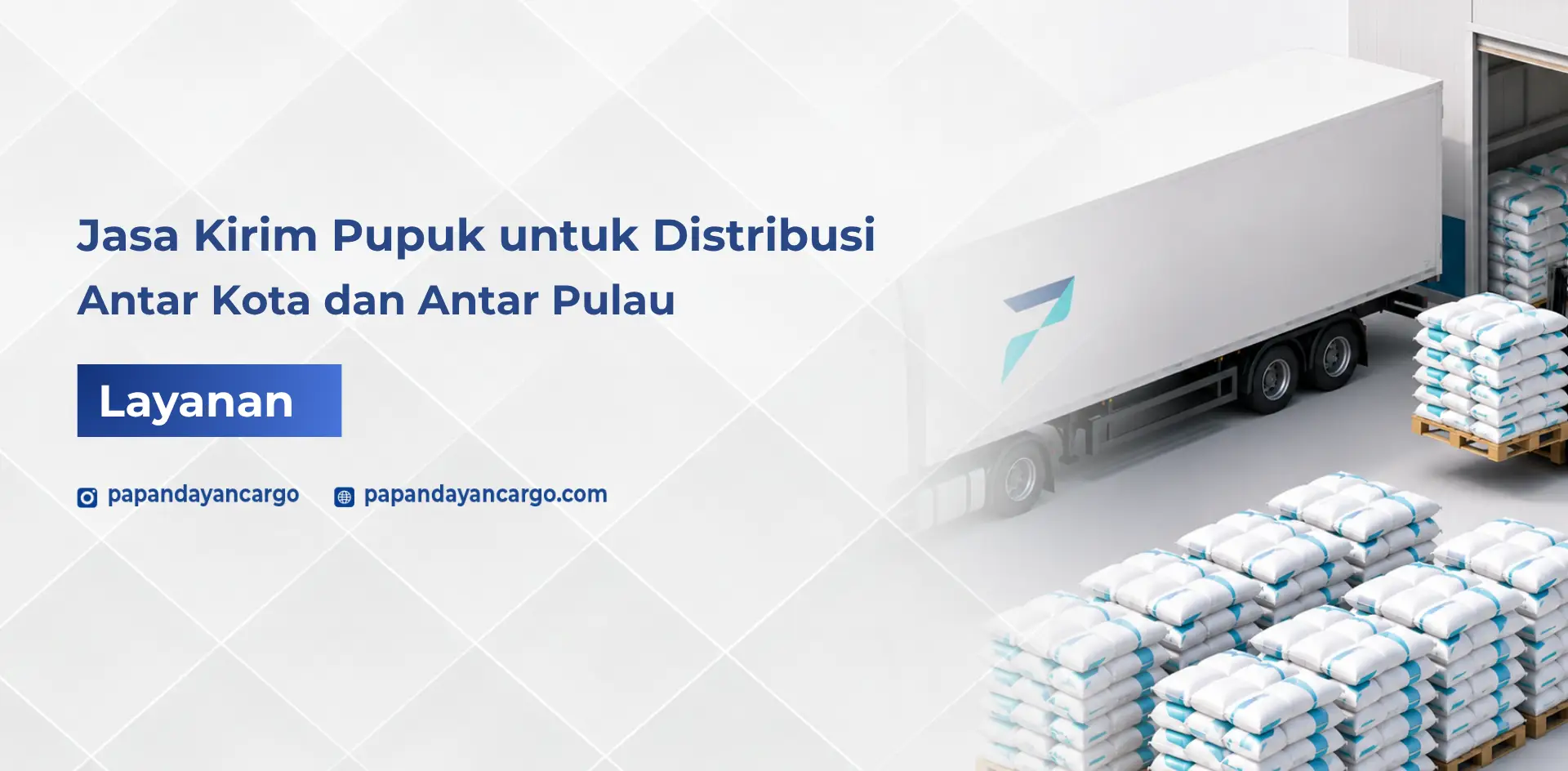 Jasa kirim pupuk membantu distribusi pupuk dalam jumlah besar dengan penanganan muatan yang teratur dari gudang hingga tujuan.