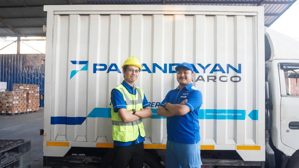 Kirim furniture dengan Papandayan Cargo untuk mendukung kebutuhan pengiriman furniture antar kota dan antar pulau.