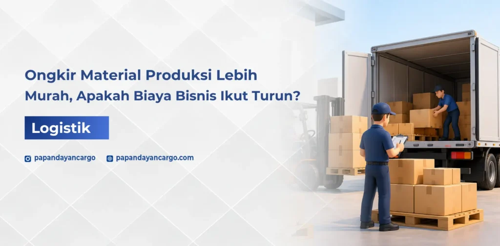 Staf logistik memeriksa material produksi dan proses pemuatan barang ke truk sebagai bagian dari evaluasi biaya kirim material produksi.